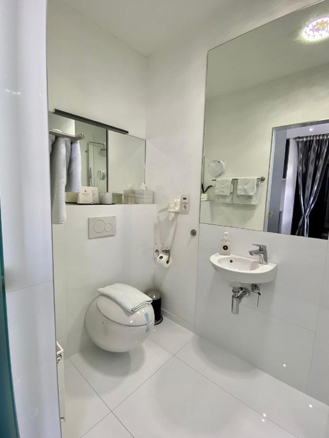 Boe21 Luxusappartement Buttgen ภายนอก รูปภาพ